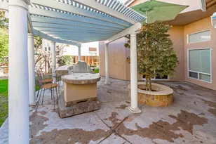 2100 Paramont Way, Modesto, CA 95355 - Photo 26