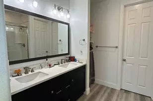 10113 Wayfaring Dr, Stockton, CA 95219 - Photo 14