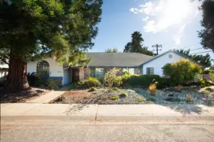 998 Mariposa Dr, Yuba City, CA 95991 - Photo 1