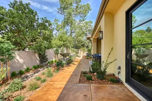 741 Estates Dr, Sacramento, CA 95864 - Photo 28