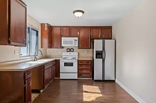 2756 Barcelona Dr, Modesto, CA 95354 - Photo 10