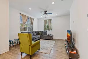 10545 Tenor Way, Elk Grove, CA 95757 - Photo 4