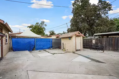 915 S Hinkley Avenue, Stockton, CA 95215 - Photo 18