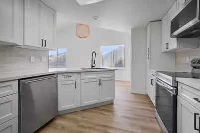 1128 Raymond Drive, Modesto, CA 95351 - Photo 8