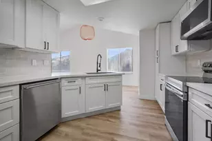 1128 Raymond Dr, Modesto, CA 95351 - Photo 8