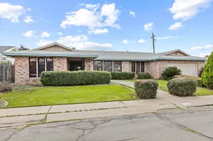 1570 Valley View Dr, Yuba City, CA 95993 - Photo 1