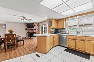 1570 Valley View Dr, Yuba City, CA 95993 - Photo 12