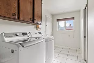 1570 Valley View Dr, Yuba City, CA 95993 - Photo 28