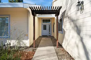 2245 La Mesa Ct, Davis, CA 95618 - Photo 4