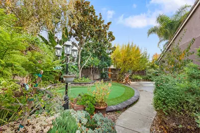 5578 Lilyview Way, Elk Grove, CA 95757 - Photo 48