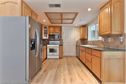 908 Deer Park Drive, Modesto, CA 95358 - Photo 16