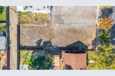 724 S Gateway Drive, Madera, CA 93637 - Photo 10
