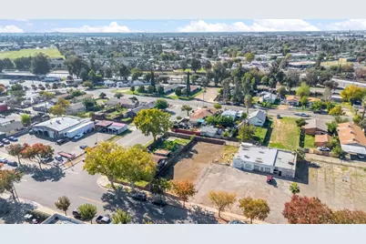 724 S Gateway Drive, Madera, CA 93637 - Photo 4