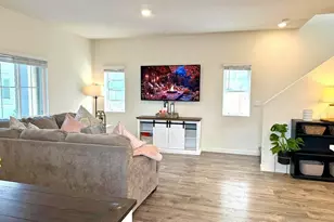3133 Pruett Dr, Roseville, CA 95747 - Photo 16