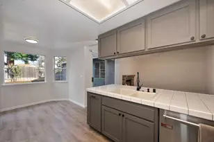 5943 Laguna Villa Way, Elk Grove, CA 95758 - Photo 16