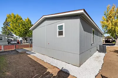 2128 Barrington Lane, Modesto, CA 95350 - Photo 32