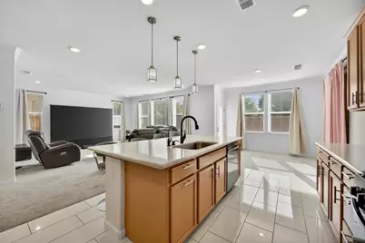 8764 Nakota Way, Sacramento, CA 95828 - Photo 6