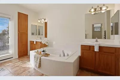 6324 Riverbank Circle, Stockton, CA 95219 - Photo 46