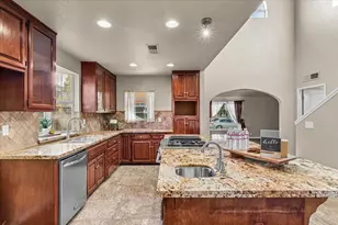 210 Rowland Ave, Modesto, CA 95354 - Photo 14