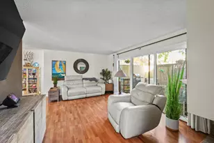 608 Woodside Sierra, Sacramento, CA 95825 - Photo 4