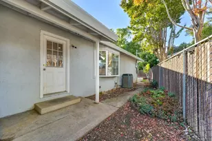 3338 Eisenhower Dr, Sacramento, CA 95826 - Photo 38