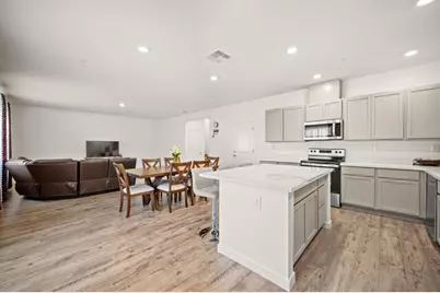 8842 Cohasset Way, Elk Grove, CA 95758 - Photo 16