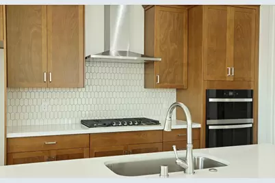 2299 Paramount Lane, Manteca, CA 95337 - Photo 8