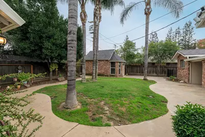 2410 Sherwood Avenue, Modesto, CA 95350 - Photo 58