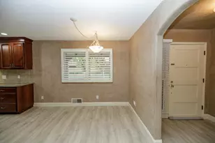 2410 Sherwood Ave, Modesto, CA 95350 - Photo 16