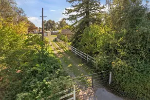 12718 Locke Rd, Lockeford, CA 95237 - Photo 10