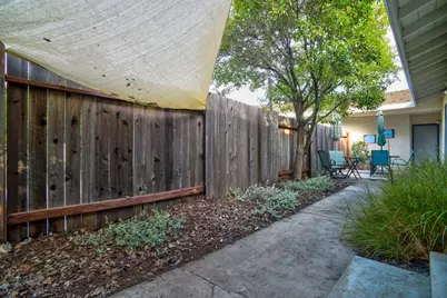 6956 Los Cerros Drive, Sacramento, CA 95831 - Photo 48