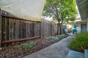 6956 Los Cerros Dr, Sacramento, CA 95831 - Photo 48