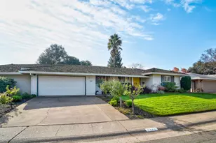 6956 Los Cerros Dr, Sacramento, CA 95831 - Photo 6