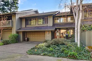 25 River Bluff Ln, Carmichael, CA 95608 - Photo 2