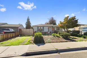 1421 Pontiac St, Oakdale, CA 95361 - Photo 4