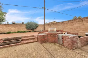 9104 Feather River Way, Sacramento, CA 95826 - Photo 24