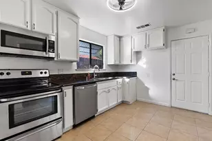 3589 Binghamton Dr, Sacramento, CA 95834 - Photo 12