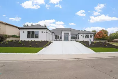 10221 Savannah Court, Oakdale, CA 95361 - Photo 4