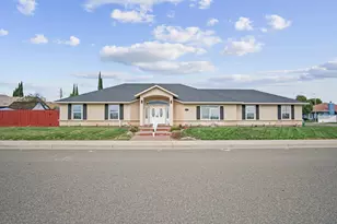 845 Pointe Lourose Ave, Gustine, CA 95322 - Photo 1