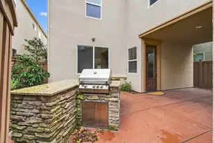 3241 Village Center Dr, Roseville, CA 95747 - Photo 60