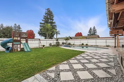 1754 Carignane Way, Escalon, CA 95320 - Photo 42