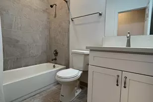 610 Santiago Ave, Sacramento, CA 95815 - Photo 6