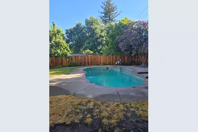 2124 Oxford, Sacramento, CA 95815 - Photo 2