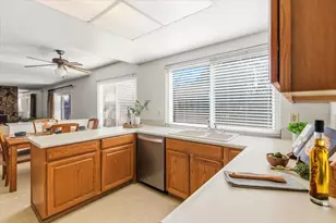 7433 Winnett Way, Sacramento, CA 95823 - Photo 14