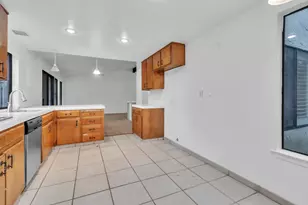 2540 Rose Marie Ln, Stockton, CA 95207 - Photo 18