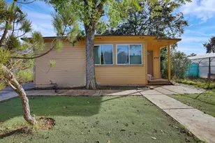 4305 38th St, Sacramento, CA 95820 - Photo 2