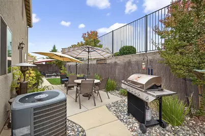 3216 Dolcetto Street, Roseville, CA 95747 - Photo 40