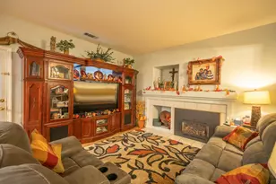 10703 Pleasant Valley Cir, Stockton, CA 95209 - Photo 4