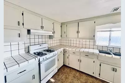 332 Hinkley Avenue, Oakdale, CA 95361 - Photo 8