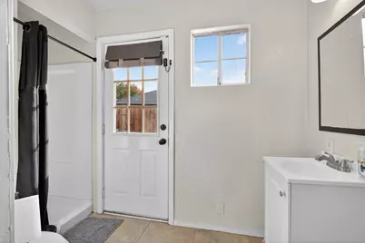 302 Pomona Avenue, Stockton, CA 95207 - Photo 26